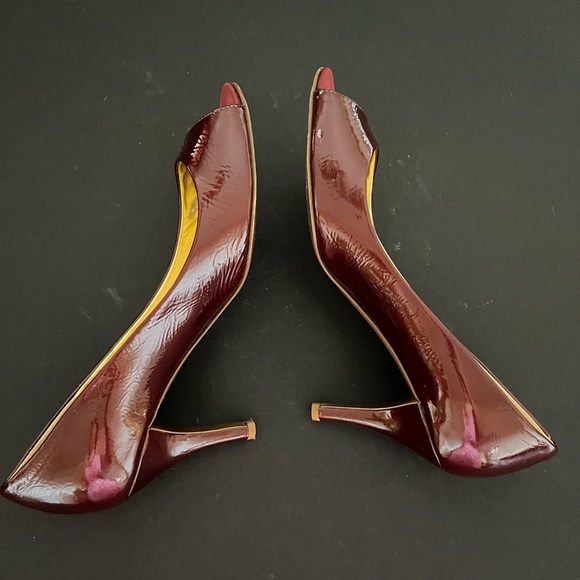 J. Crew patent open toe heels I Color: burgundy I Size: 8 - Picture 3 of 6